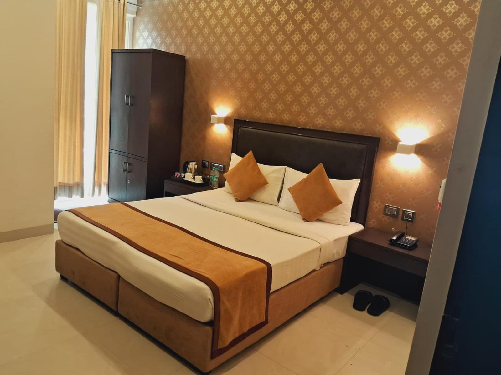 Anand Bhawan Hotel New Delhi Exterior photo